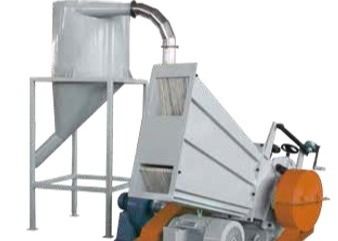 35kw 650KG H Long PVC WPC Profile เครื่องบดพลาสติกเสียพิเศษ