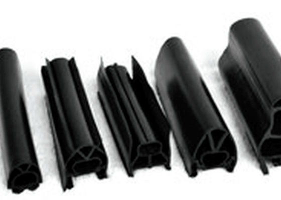 เครื่องอัดรีดพลาสติก JWELL TPE TPU PVC Sealing Strip Profile Extrusion Line