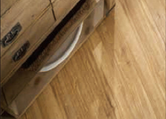 บรรทัดการอัดรีดแผ่น LVT สำหรับพื้นชั้น 75KW