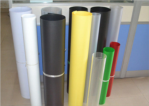 เครื่องรีไซเคิลพลาสติกเสีย 500 กก. / ชม. PET PP PVC PS PC เครื่องทำลายเอกสารพลาสติก