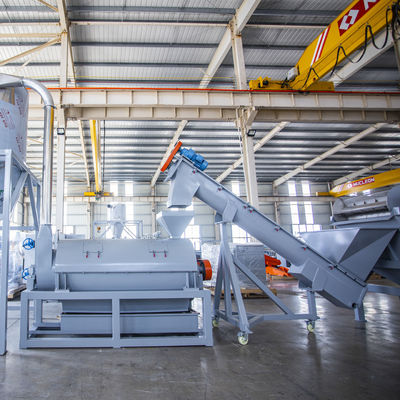 เครื่องรีไซเคิลขยะพลาสติก CE 1000kg / H ขวด PET เครื่องซักผ้าบด