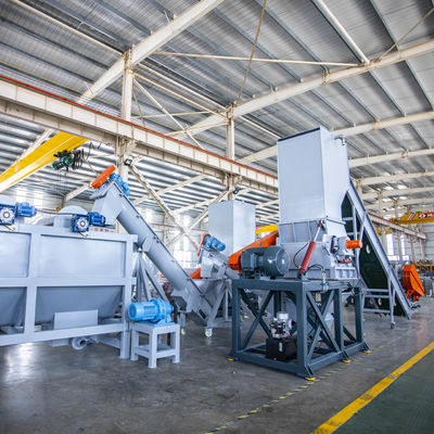 เครื่องรีไซเคิลขยะพลาสติก CE 1000kg / H ขวด PET เครื่องซักผ้าบด