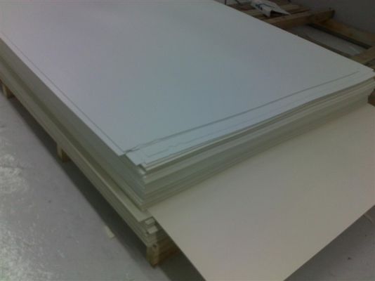ISO 1220MM ครัวคอมโพสิต WPC ผลิตเครื่องอัดรีด