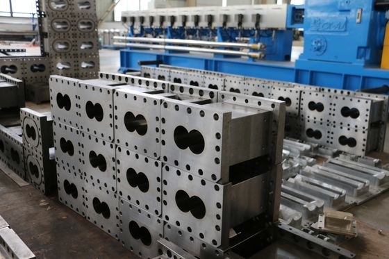 PA PC Engineering Plastic Twin Screw สายการประกอบพลาสติก