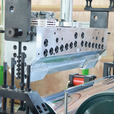 เครื่องอัดรีดแบบเกลียวคู่ PET PLA Sheet Extrusion Lines